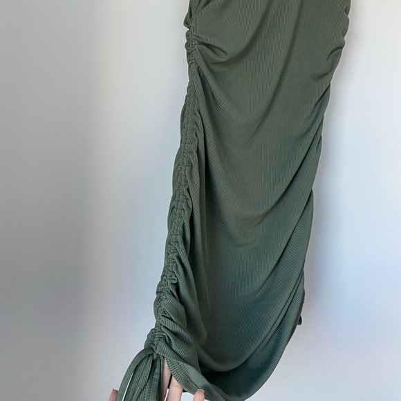 Green tank dress - Picture 4 of 4